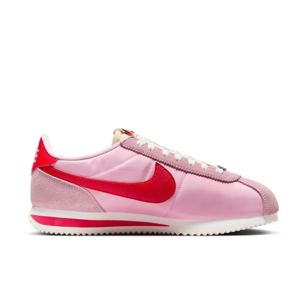 NIKE Cortez Txt Womens Sneakers