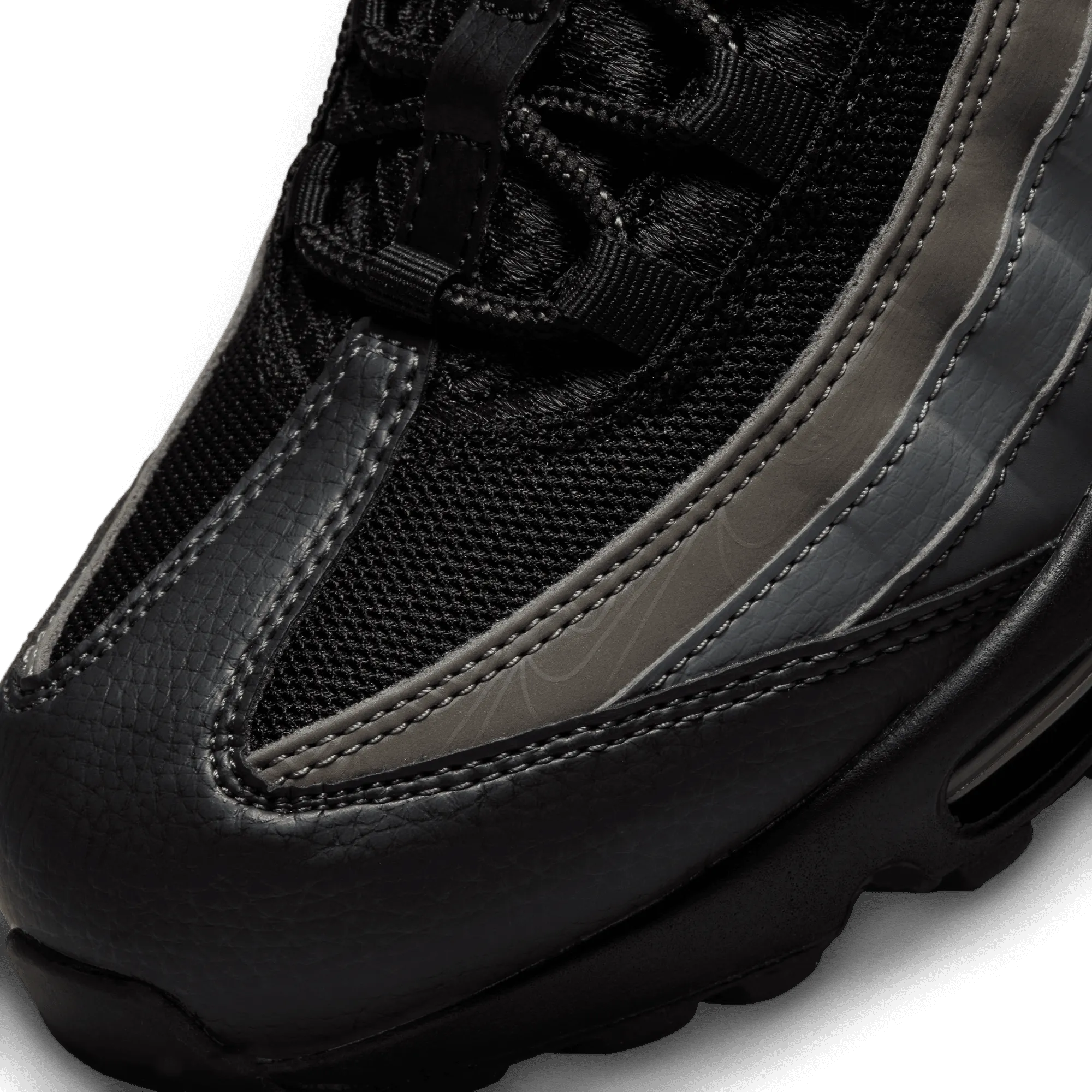 Nike - Men - Air Max 95 - Black/Picante Red